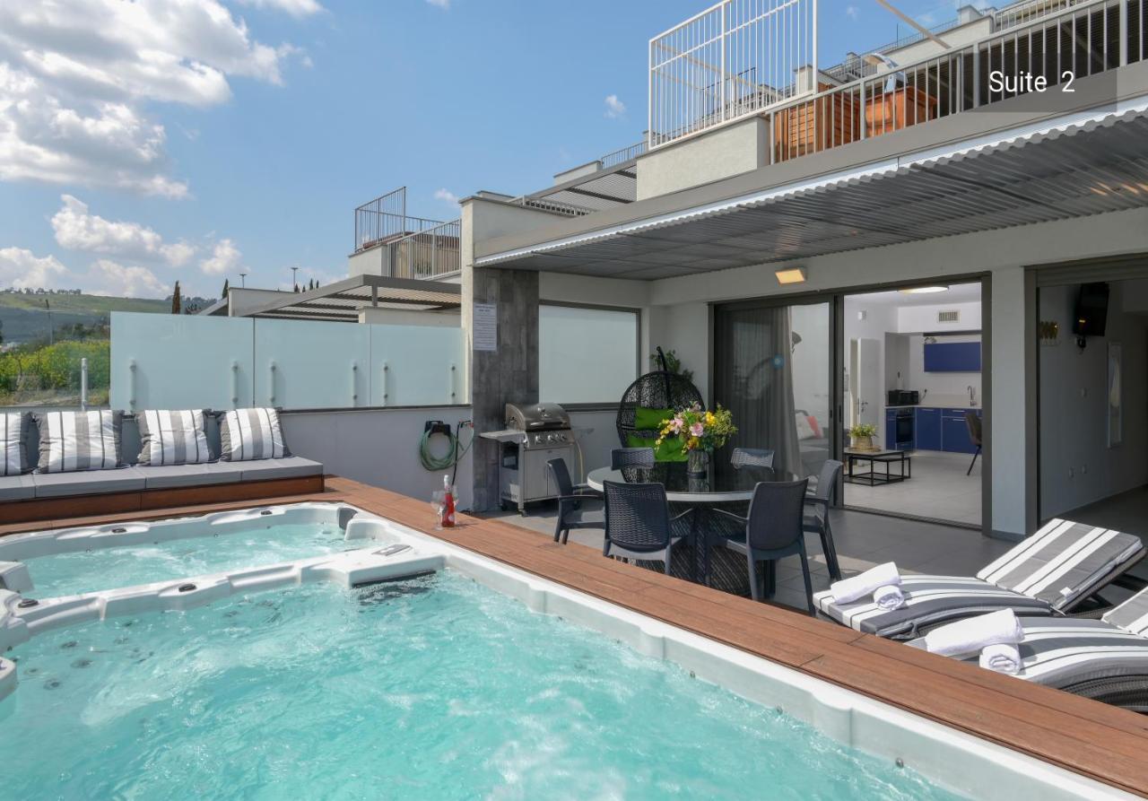 Yalarent Magdala Resort- Luxury Suites With Pool Or Jacuzzi With Sea View Migdal Buitenkant foto
